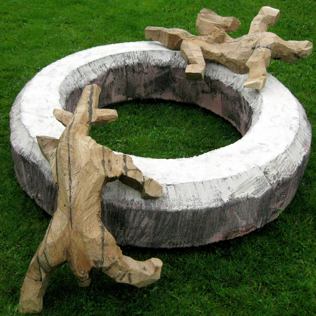 Hundespiel, Holz, 2007